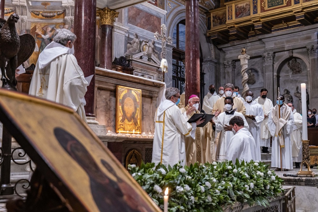 Fête à Sainte-Marie au Trastevere à l'occasion de l'ordination d'un diacre permanent de la Communauté de Sant'Egidio en Allemagne